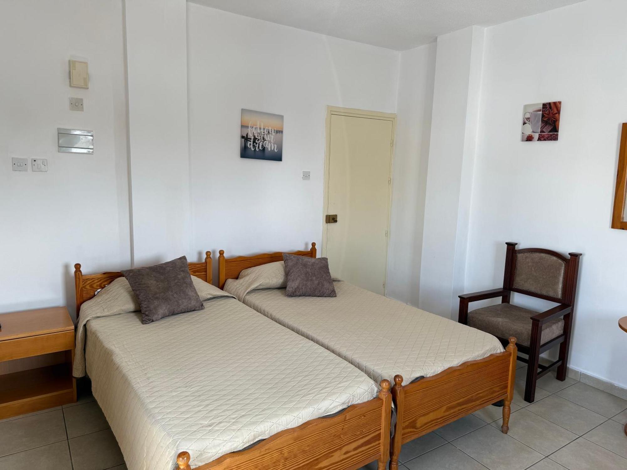 Terpsithea Apartments Ajía Nápa Kültér fotó