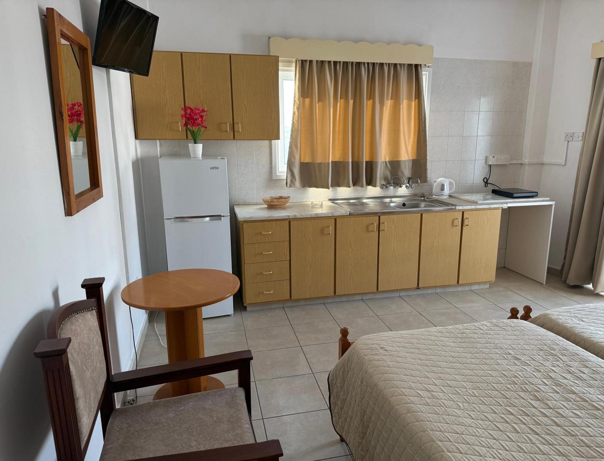 Terpsithea Apartments Ajía Nápa Kültér fotó